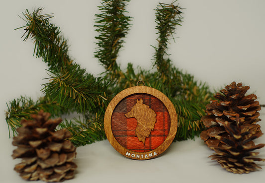 "Wildlife Lodge" Collection 'Wolf Bust' Ornament
